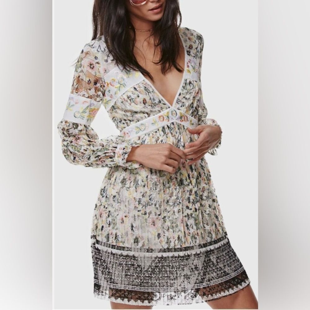 ☀️+ extra 50% off!☀️ Free People Floral Lace Mini Dress